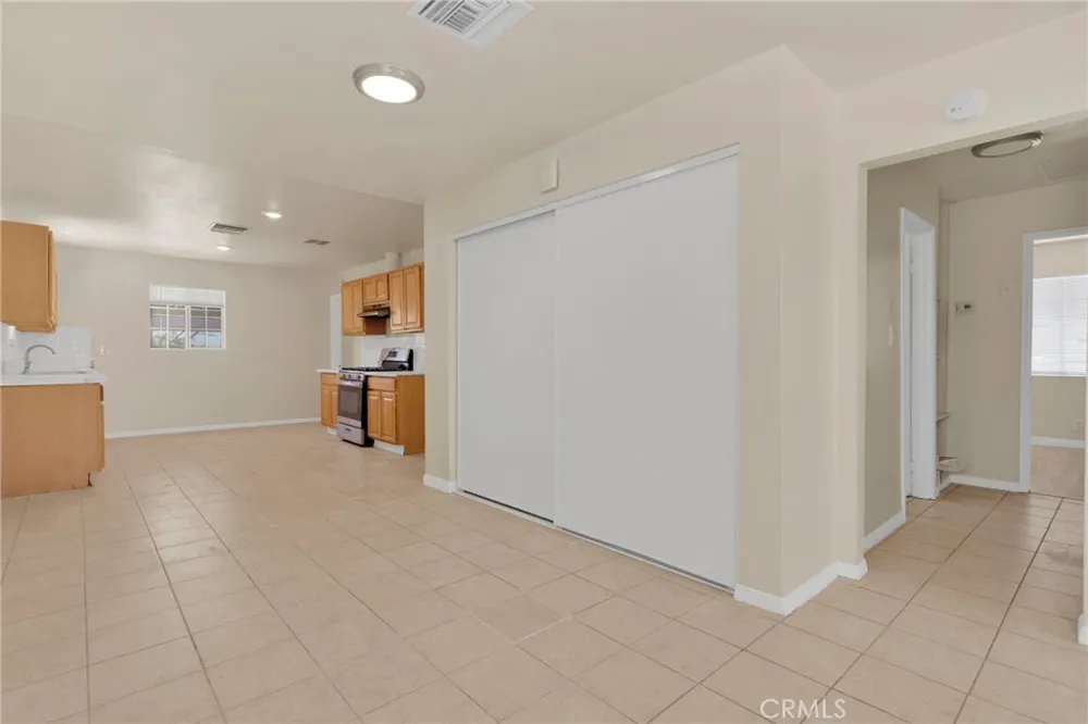 440 Lillian Barstow, CA 92311