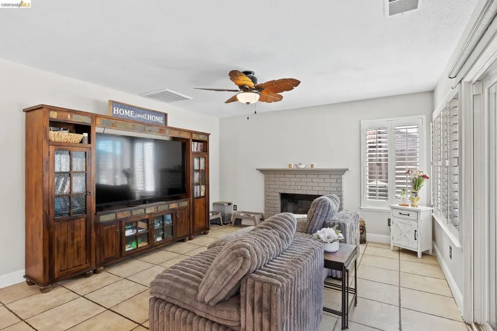 2055 Truman Ln Oakley, CA 94561