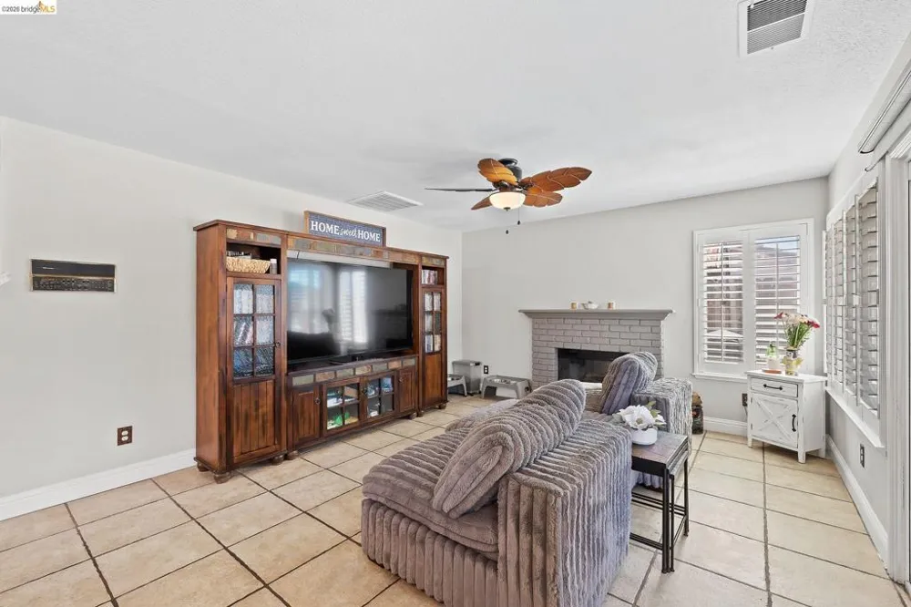 2055 Truman Ln Oakley, CA 94561