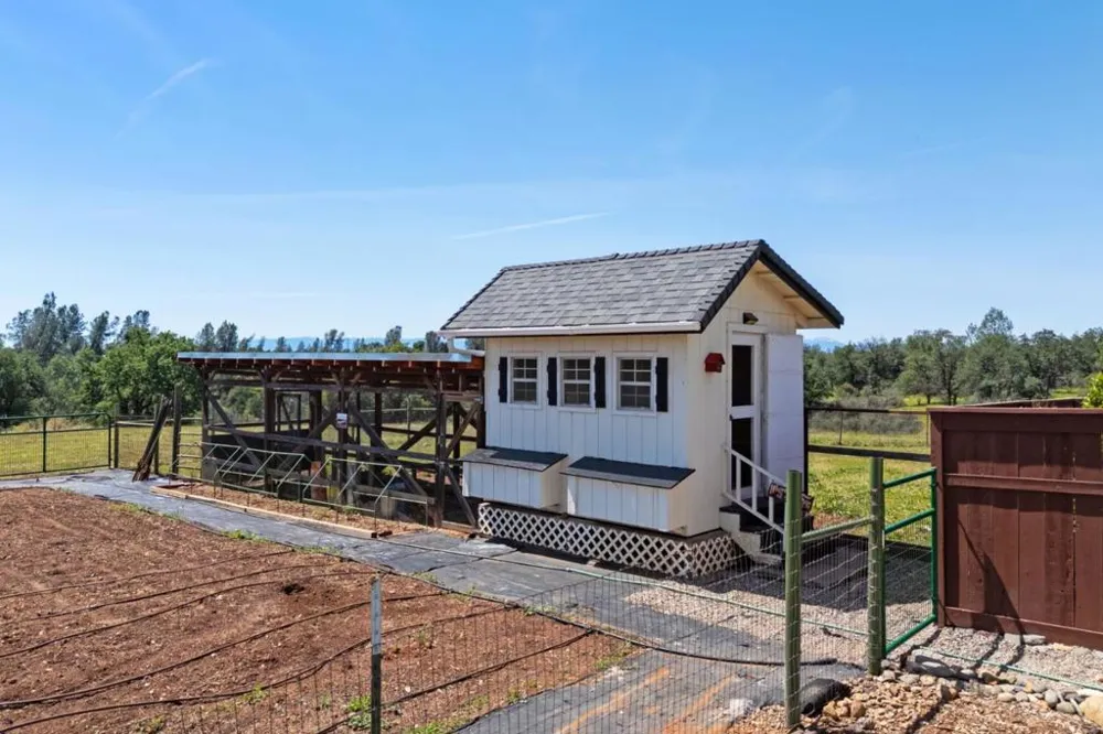 17962 Coyote Lane Anderson, CA 96007