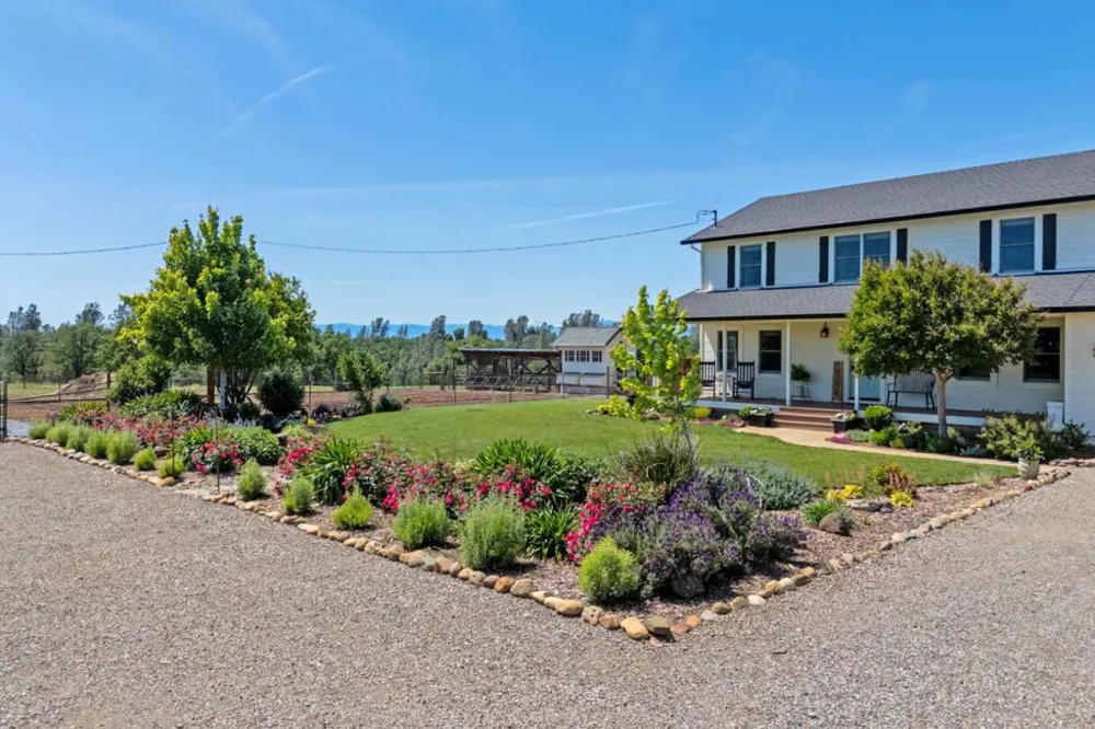 17962 Coyote Lane Anderson, CA 96007
