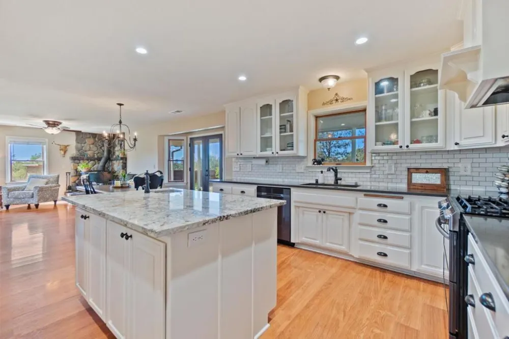 17962 Coyote Lane Anderson, CA 96007