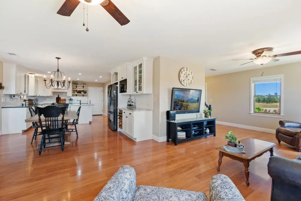 17962 Coyote Lane Anderson, CA 96007
