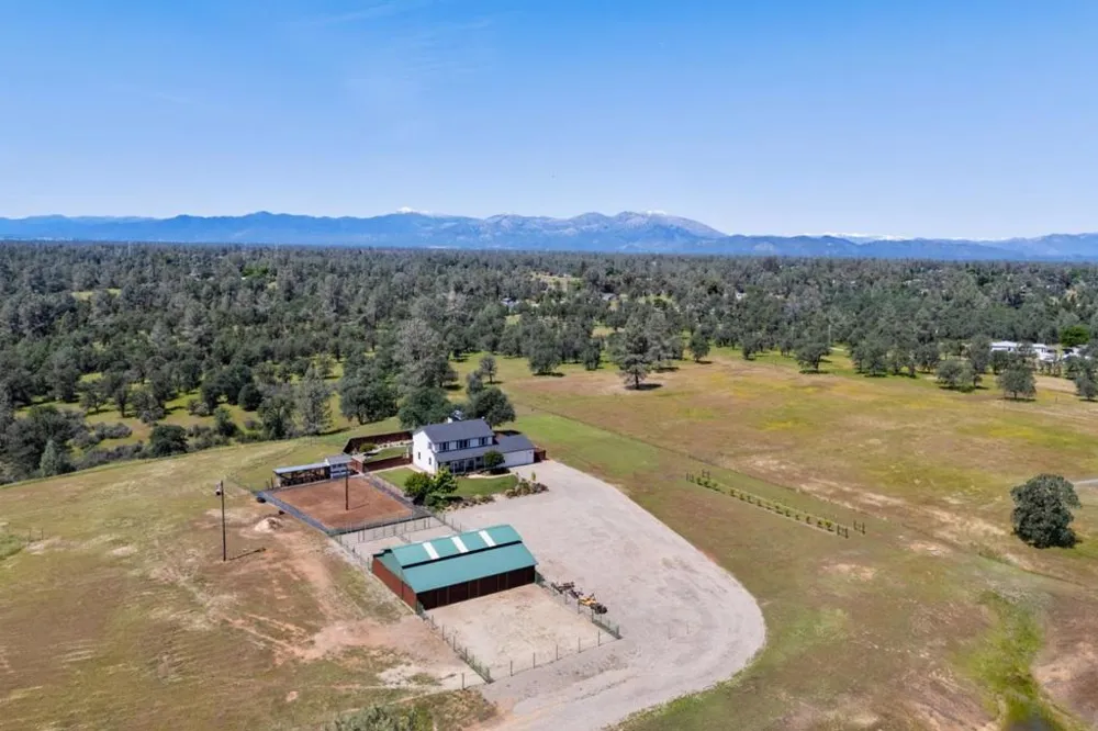 17962 Coyote Lane Anderson, CA 96007