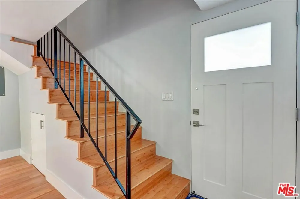 5726 Woodman Avenue ##2 Van Nuys, CA 91401