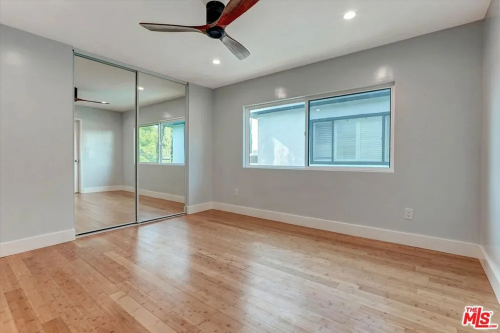 5726 Woodman Avenue ##2 Van Nuys, CA 91401