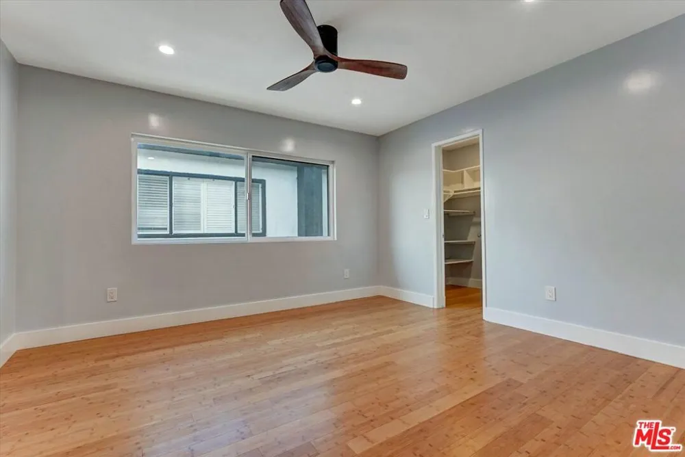 5726 Woodman Avenue ##2 Van Nuys, CA 91401