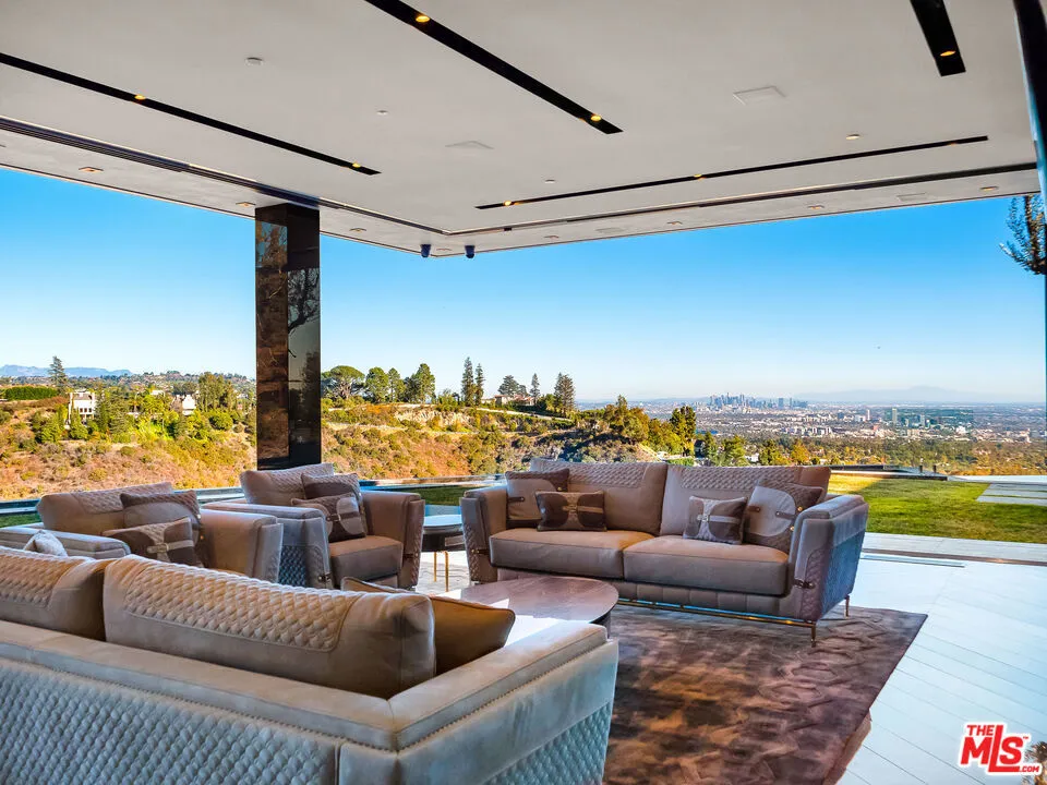 1200 Bel Air Road Los Angeles, CA 90077