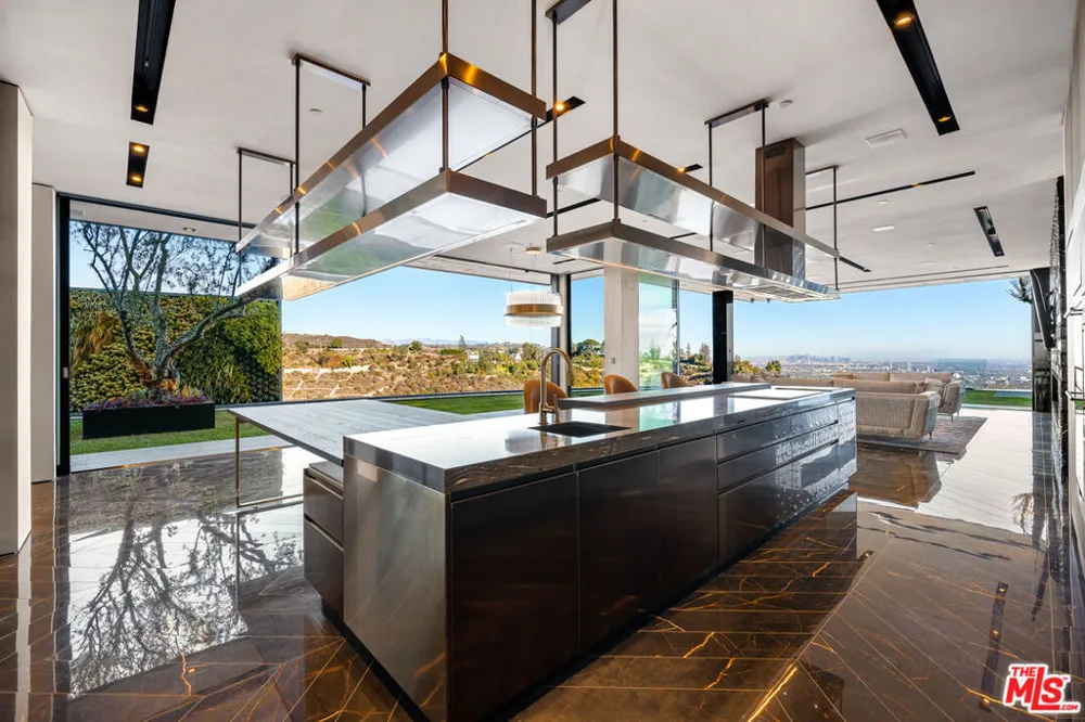1200 Bel Air Road Los Angeles, CA 90077