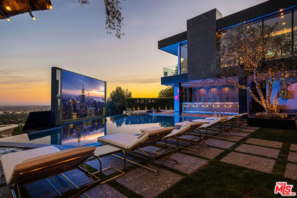 1200 Bel Air Road Los Angeles, CA 90077
