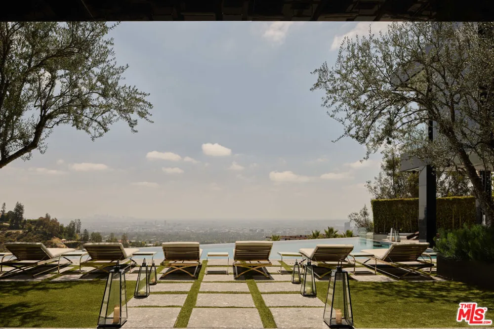 1200 Bel Air Road Los Angeles, CA 90077