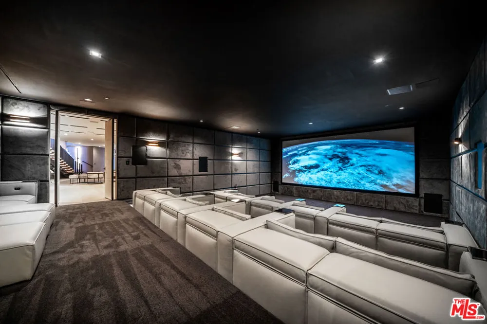 9330 Flicker Way Los Angeles, CA 90069