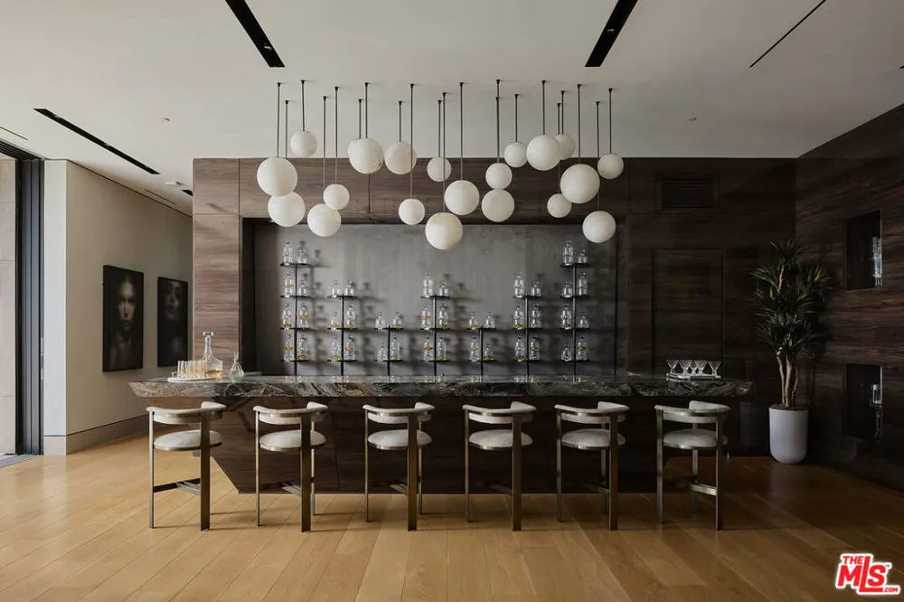 9330 Flicker Way Los Angeles, CA 90069