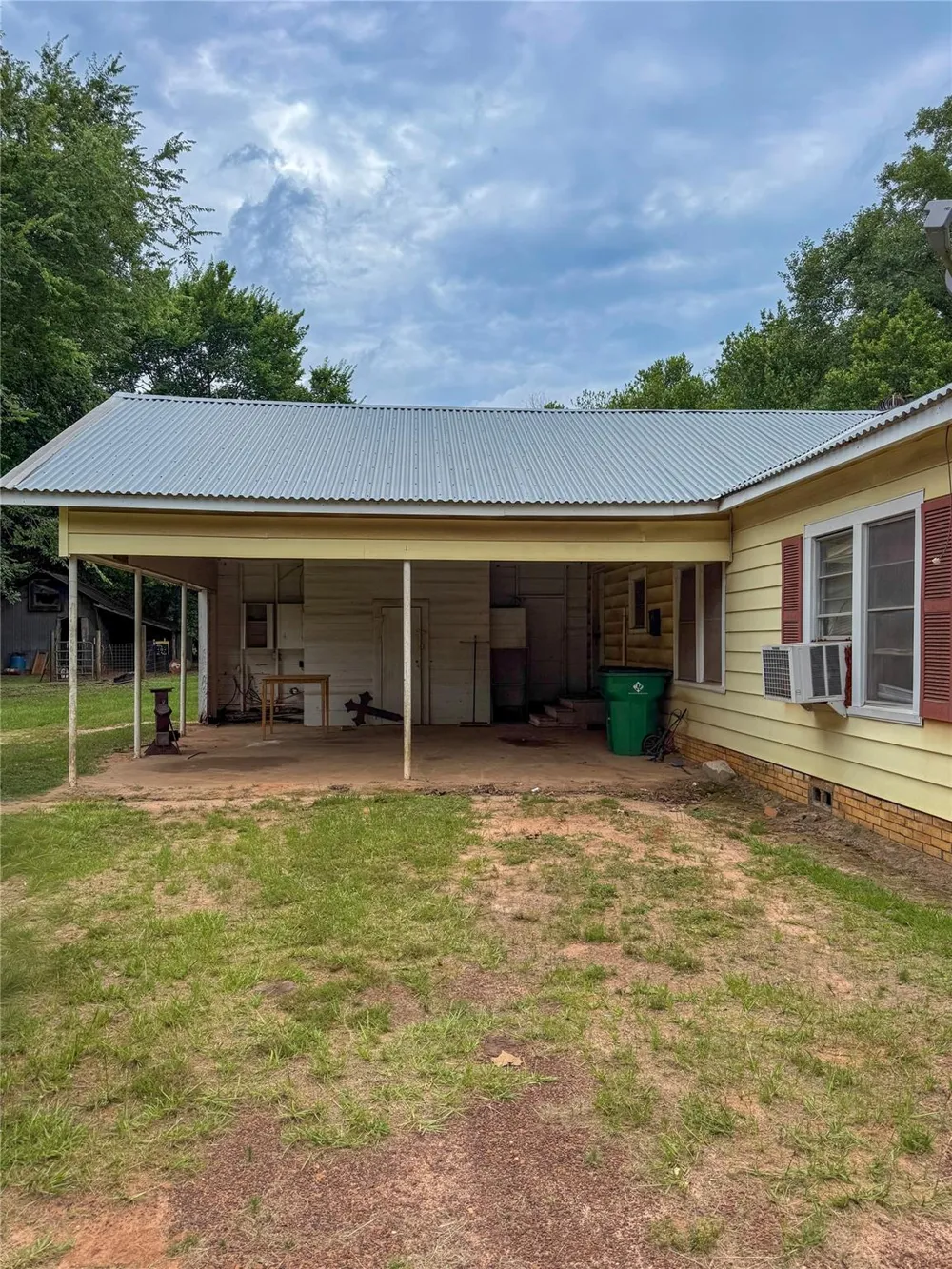 321 Sycamore Street Grapeland, TX 75844