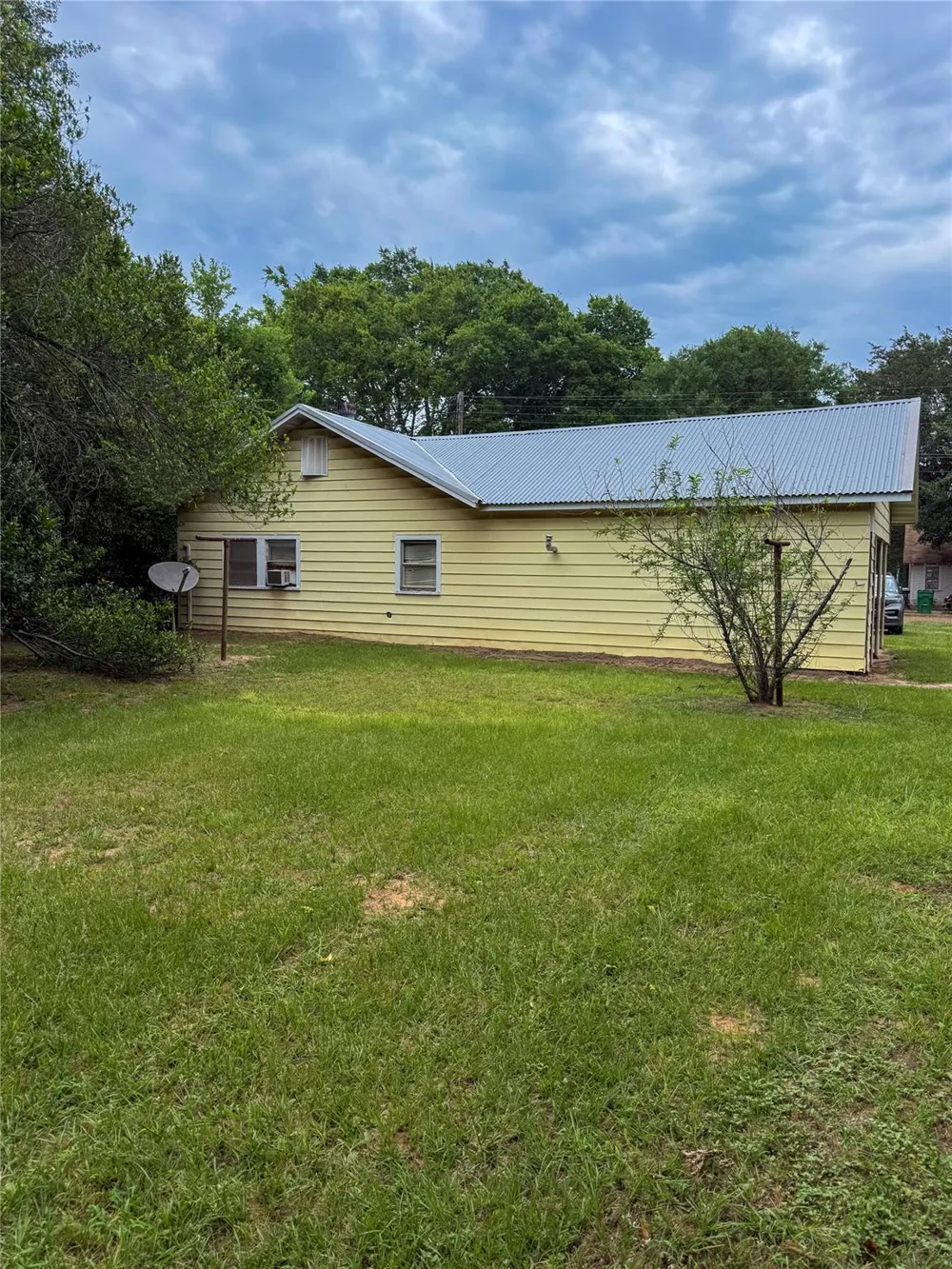 321 Sycamore Street Grapeland, TX 75844