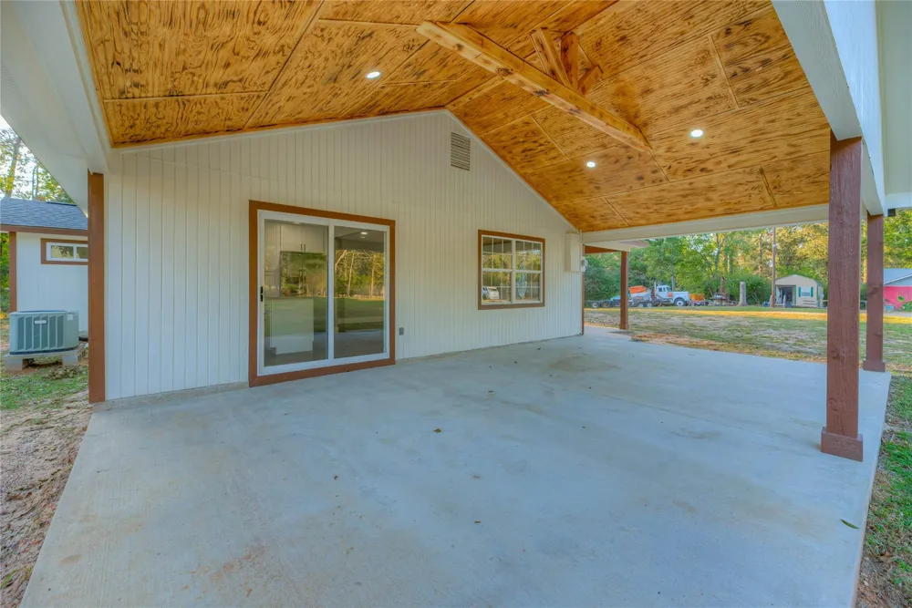 388 Sunrise Wood Road Goodrich, TX 77335