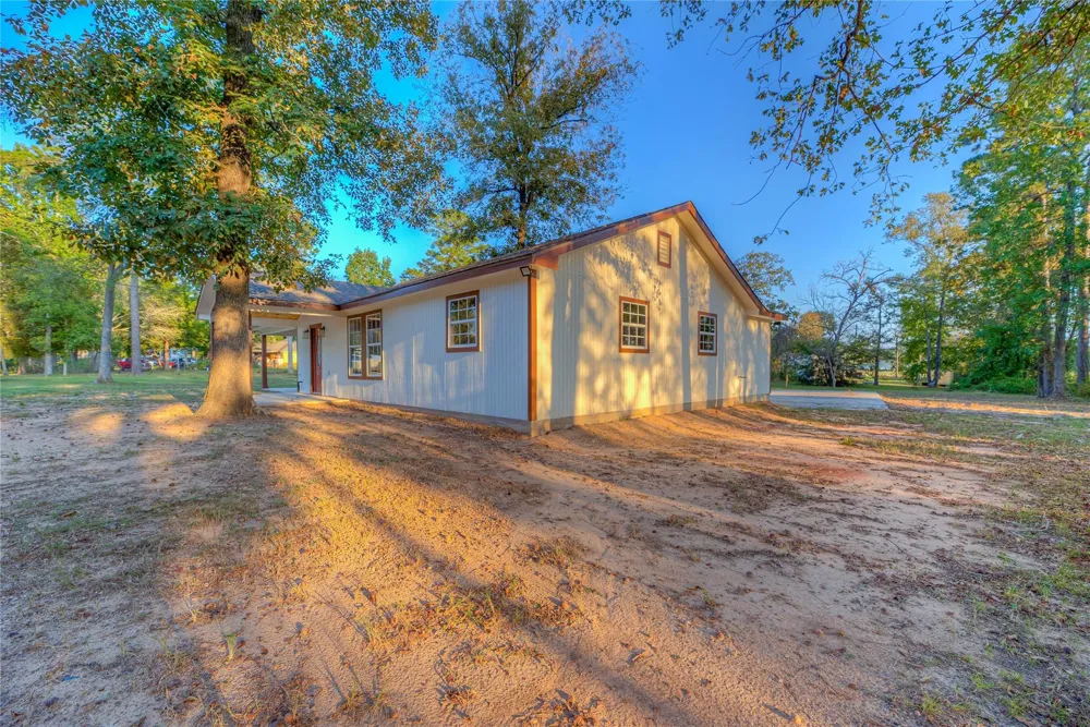 388 Sunrise Wood Road Goodrich, TX 77335
