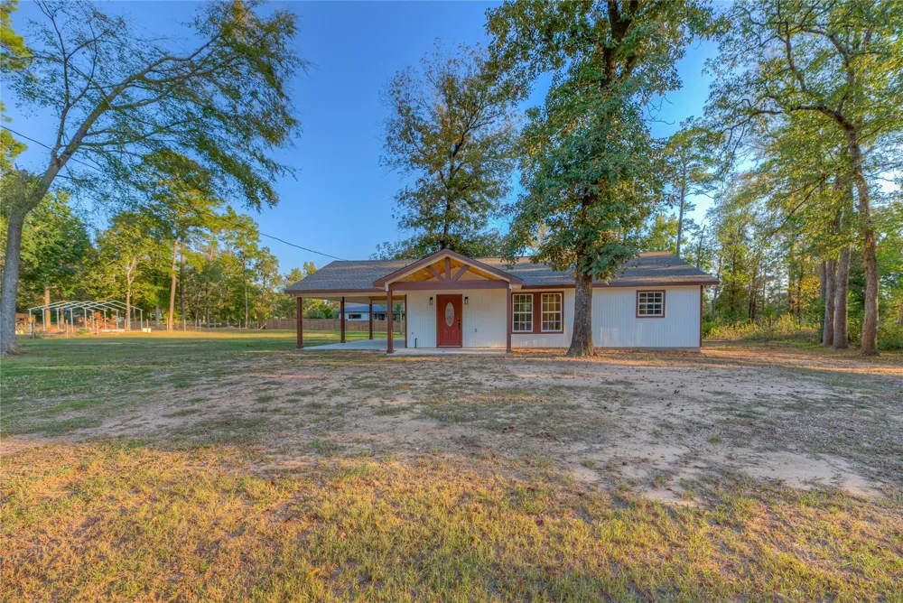 388 Sunrise Wood Road Goodrich, TX 77335