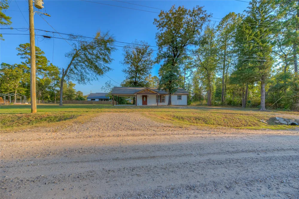 388 Sunrise Wood Road Goodrich, TX 77335