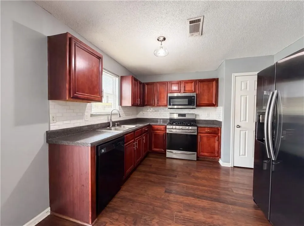 4178 Winston Circle Atlanta, GA 30349