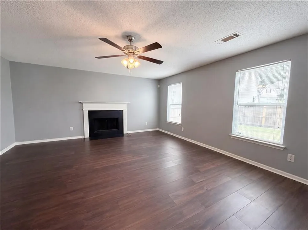 4178 Winston Circle Atlanta, GA 30349
