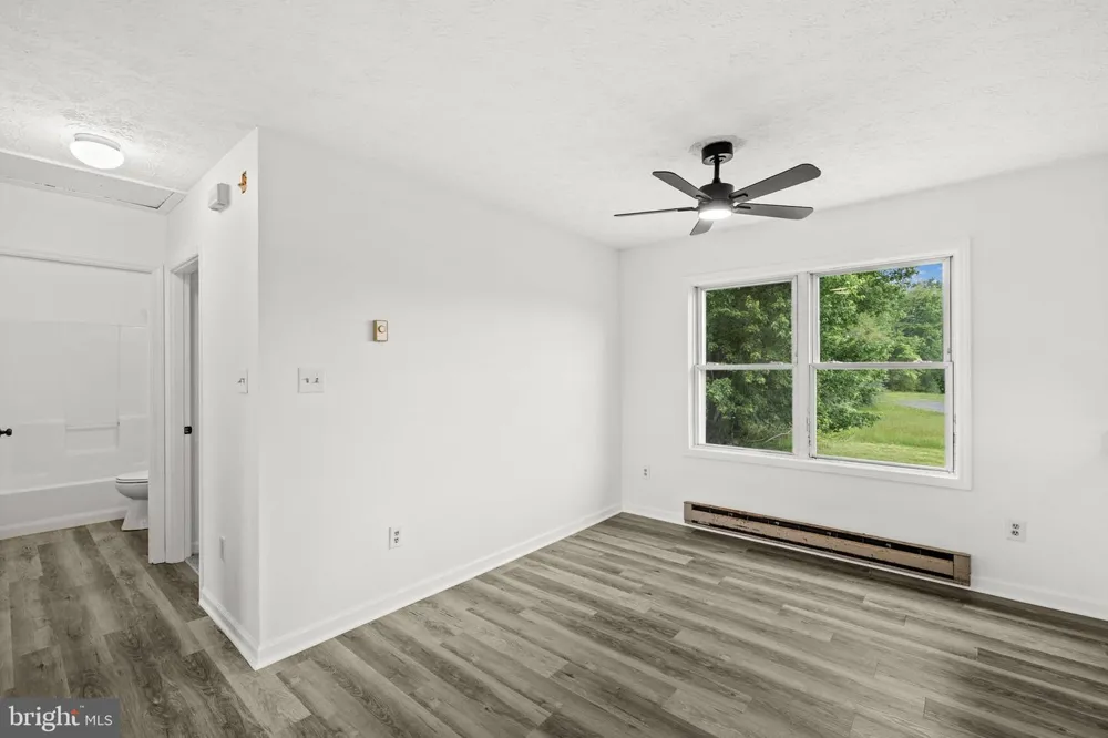9 PAYNE LANE Amissville, VA 20106