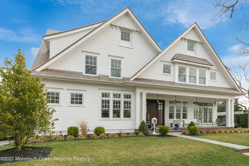 27 Tuttle Avenue Spring Lake, NJ 07762