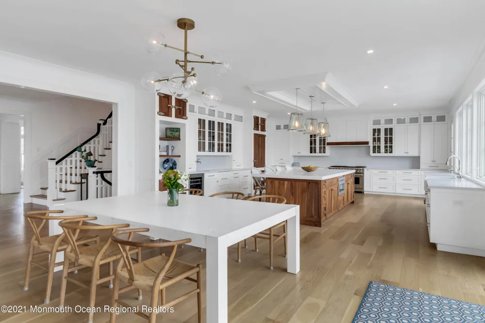 27 Tuttle Avenue Spring Lake, NJ 07762