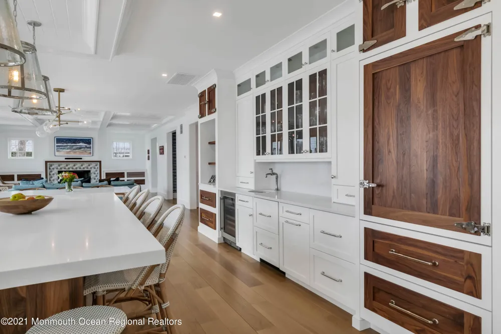 27 Tuttle Avenue Spring Lake, NJ 07762