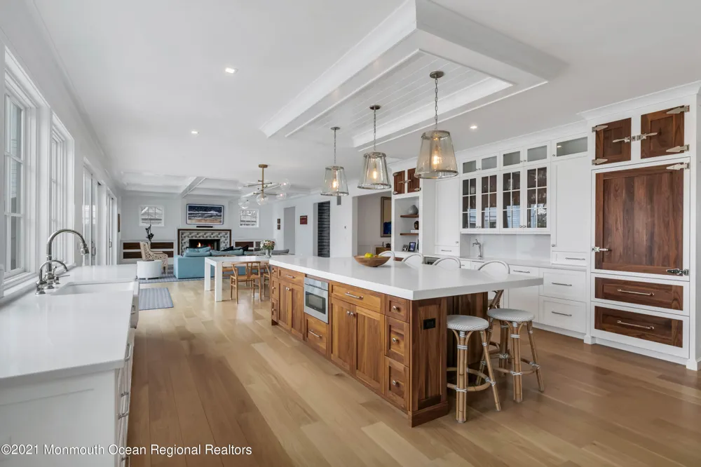 27 Tuttle Avenue Spring Lake, NJ 07762