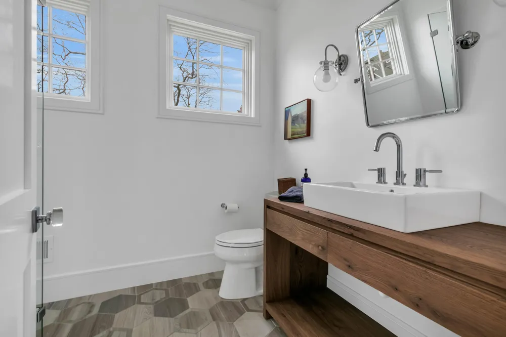 27 Tuttle Avenue Spring Lake, NJ 07762