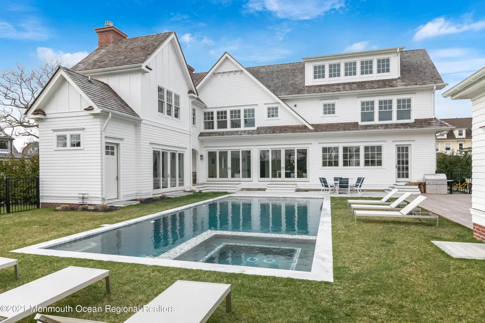27 Tuttle Avenue Spring Lake, NJ 07762