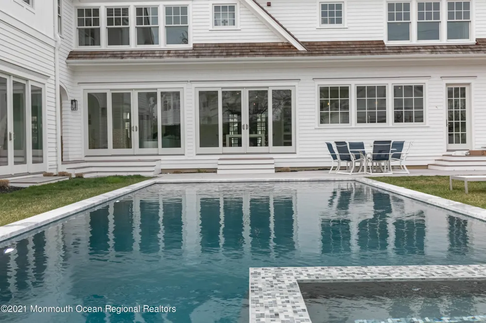 27 Tuttle Avenue Spring Lake, NJ 07762