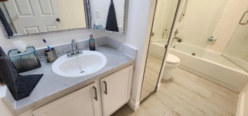 Address Not Shown Cooper City, FL 33026