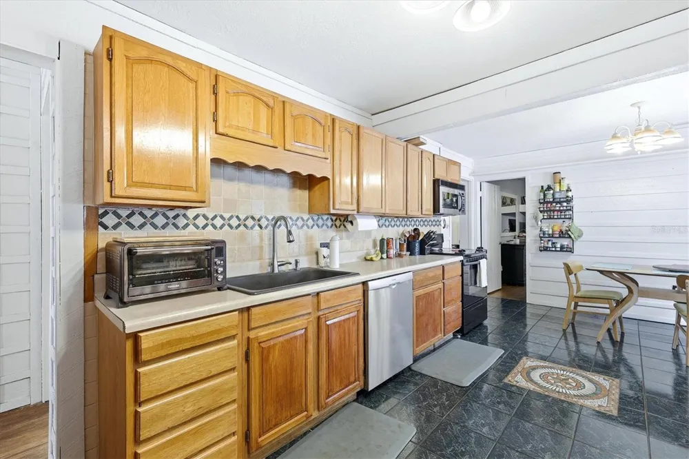 4608 46TH STREET St Petersburg, FL 33714