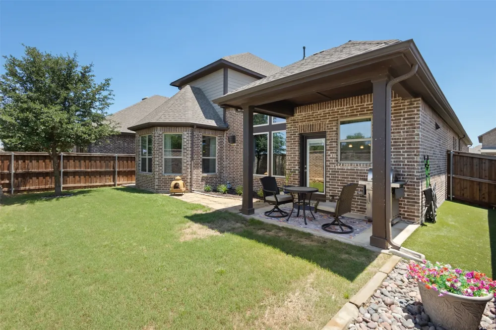 2617 High Bluff Drive Mansfield, TX 76063