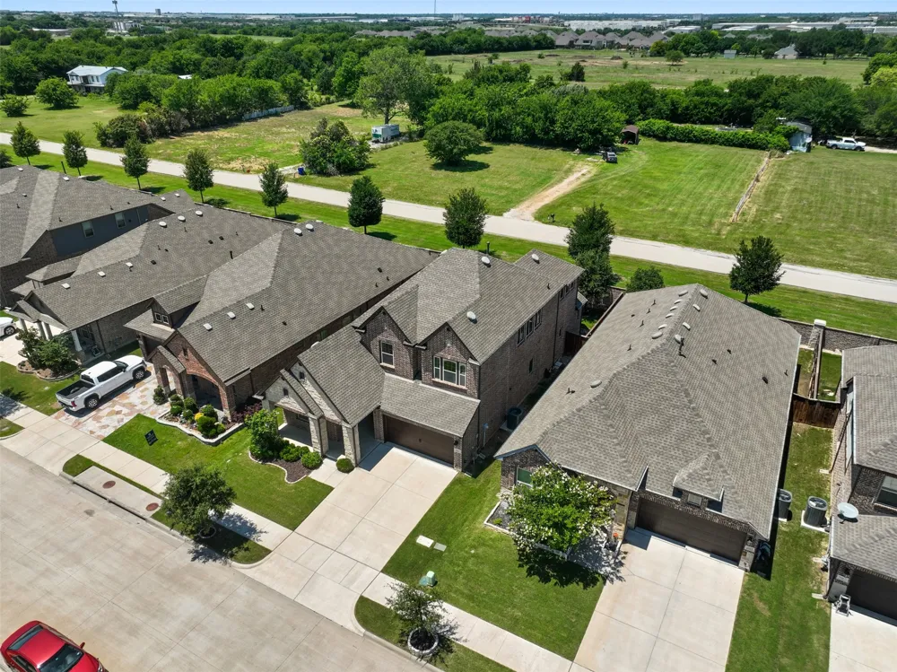 2617 High Bluff Drive Mansfield, TX 76063