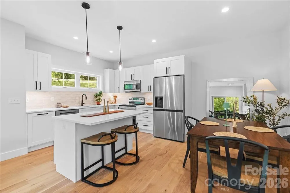 8 Wildwood Park Knoll Weaverville, NC 28787