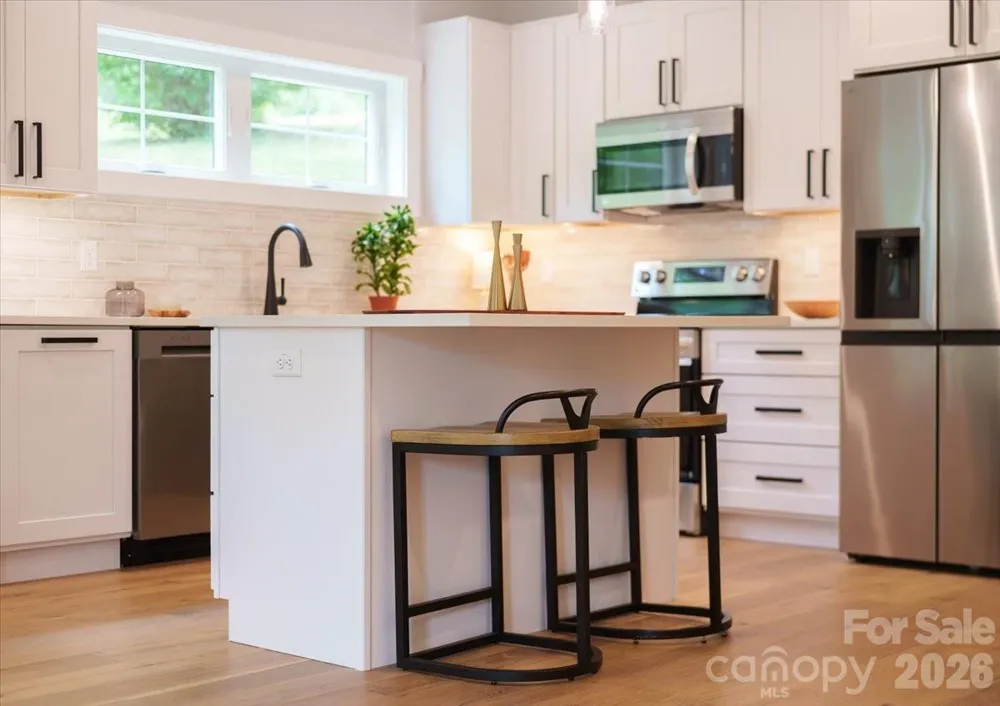 8 Wildwood Park Knoll Weaverville, NC 28787