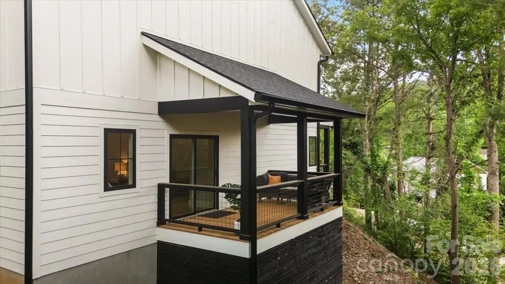 8 Wildwood Park Knoll Weaverville, NC 28787