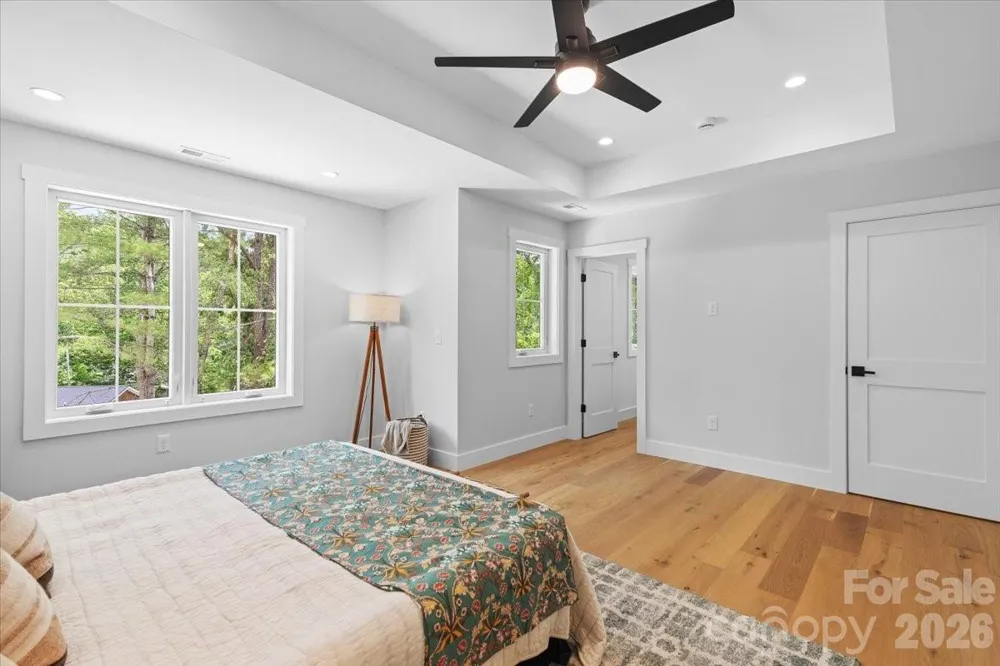 8 Wildwood Park Knoll Weaverville, NC 28787