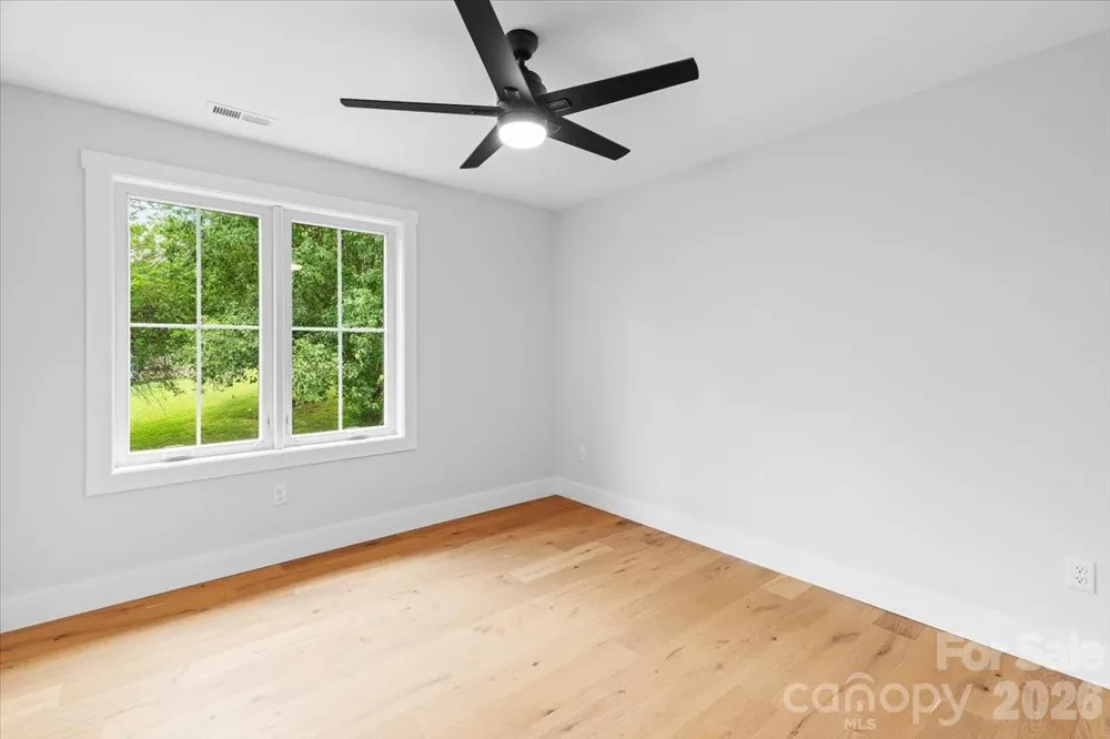 8 Wildwood Park Knoll Weaverville, NC 28787