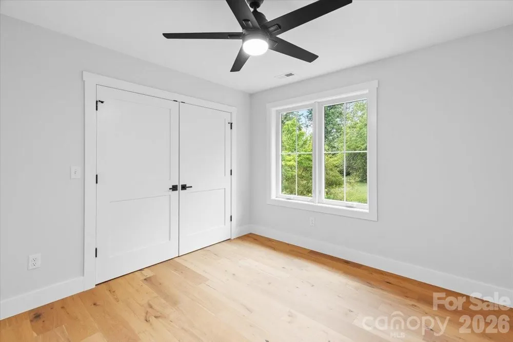 8 Wildwood Park Knoll Weaverville, NC 28787