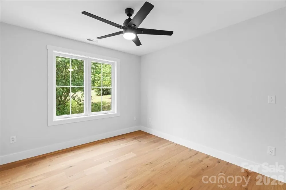 8 Wildwood Park Knoll Weaverville, NC 28787