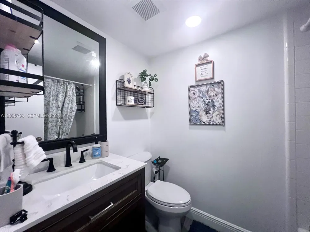 4201 S Ocean Blvd #J2 South Palm Beach, FL 33480