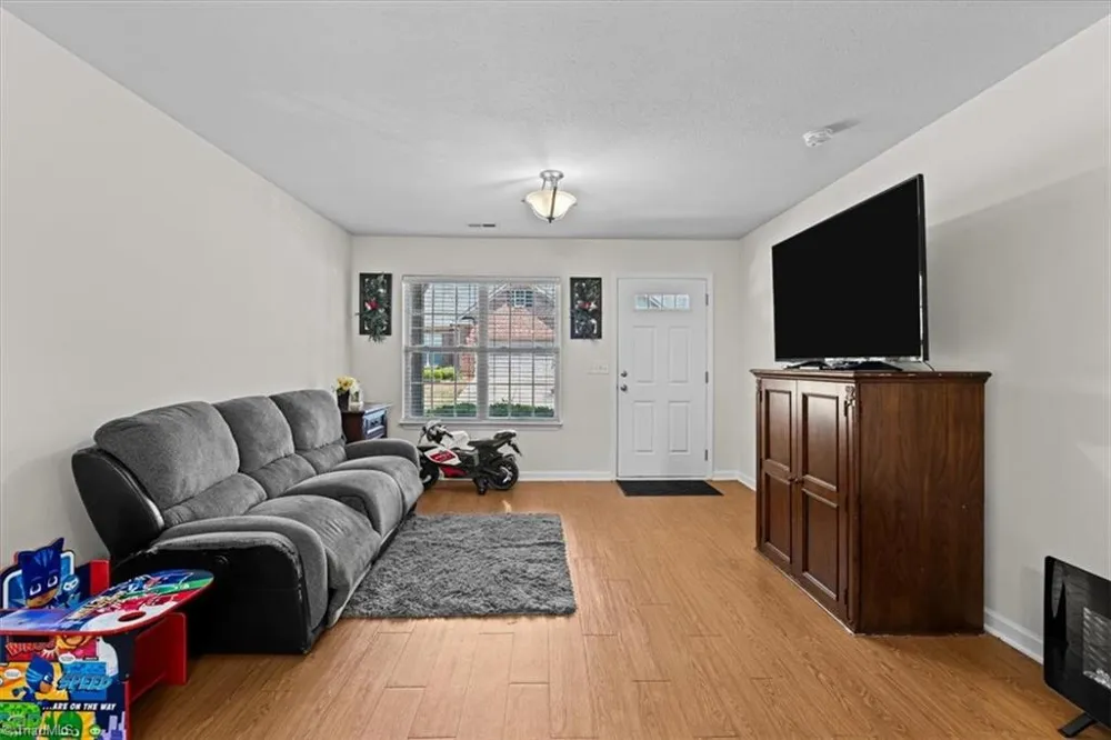 3033 Renaissance Parkway Jamestown, NC 27282