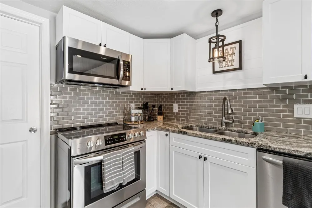 7324 STONE HAVEN COURT Pinellas Park, FL 33781