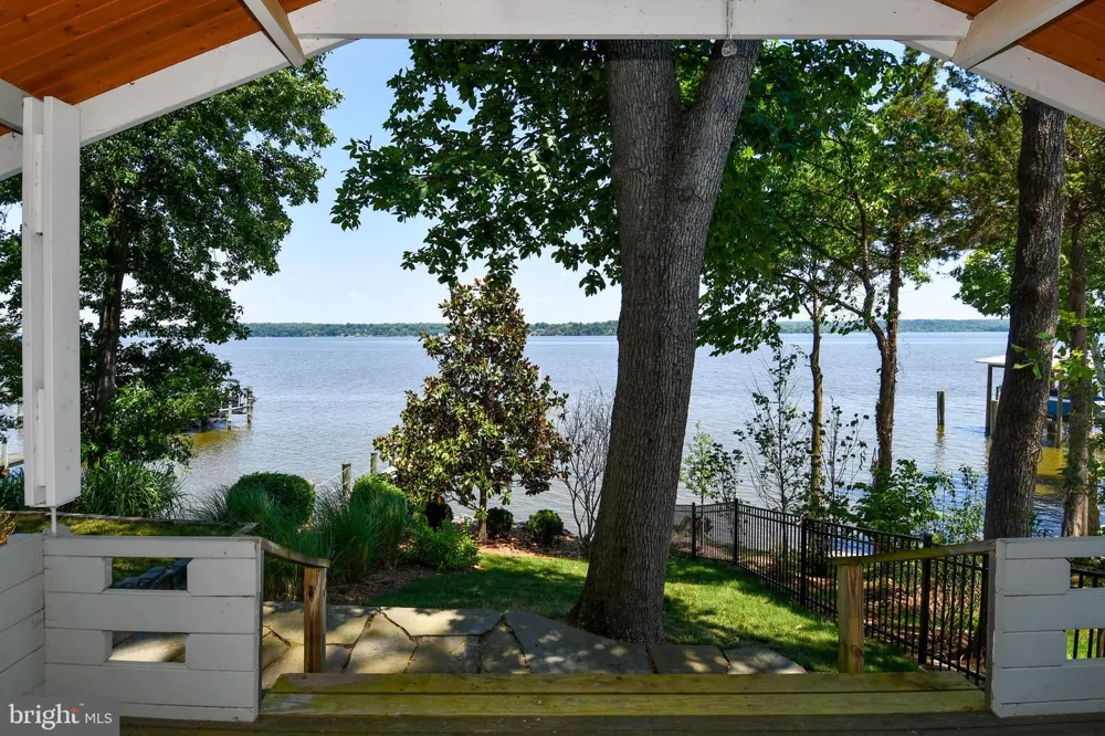 7808 SOUTHDOWN ROAD Alexandria, VA 22308