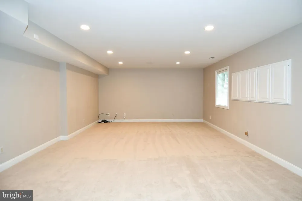 7808 SOUTHDOWN ROAD Alexandria, VA 22308