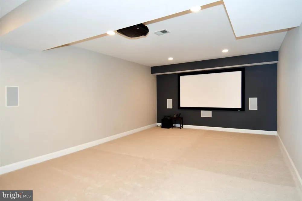 7808 SOUTHDOWN ROAD Alexandria, VA 22308